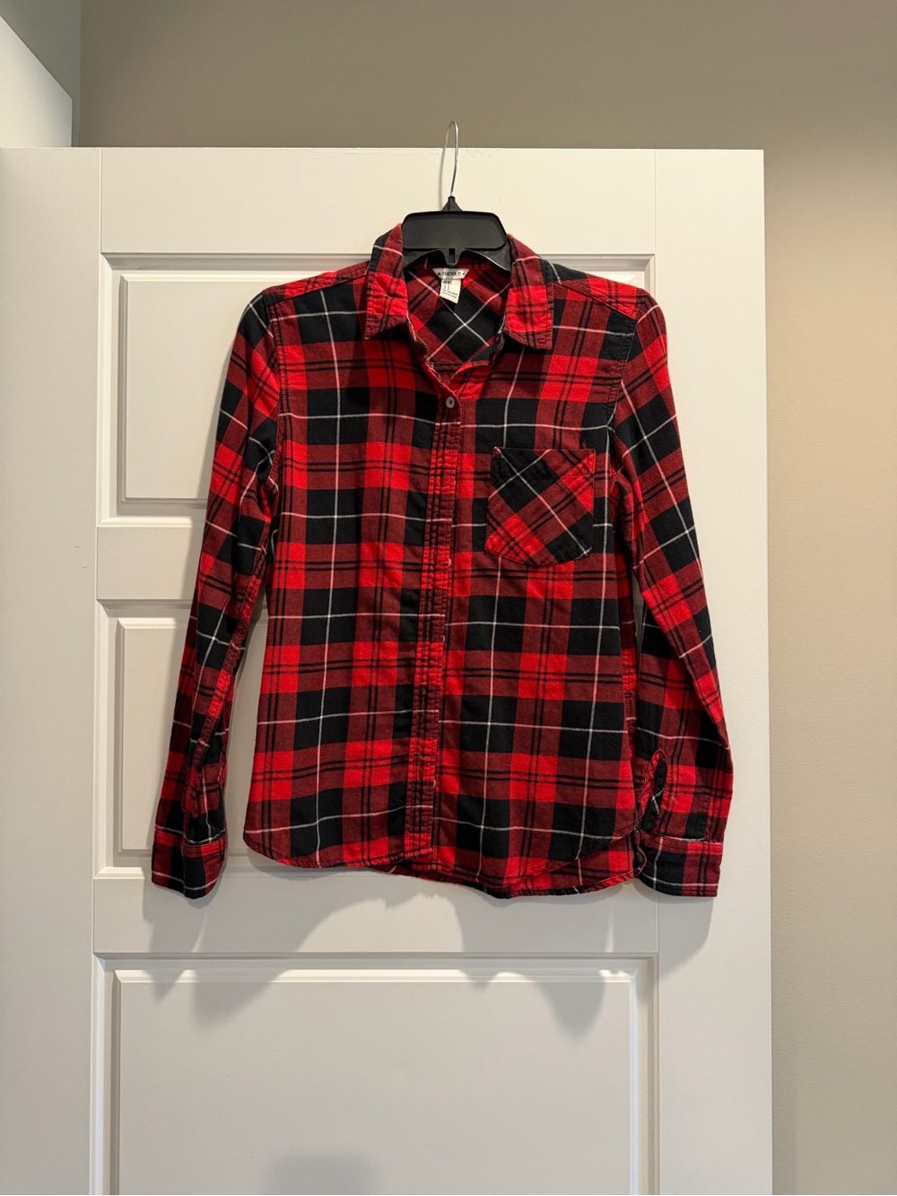 Forever 21 Red and Black Plaid Button-Down Shirt